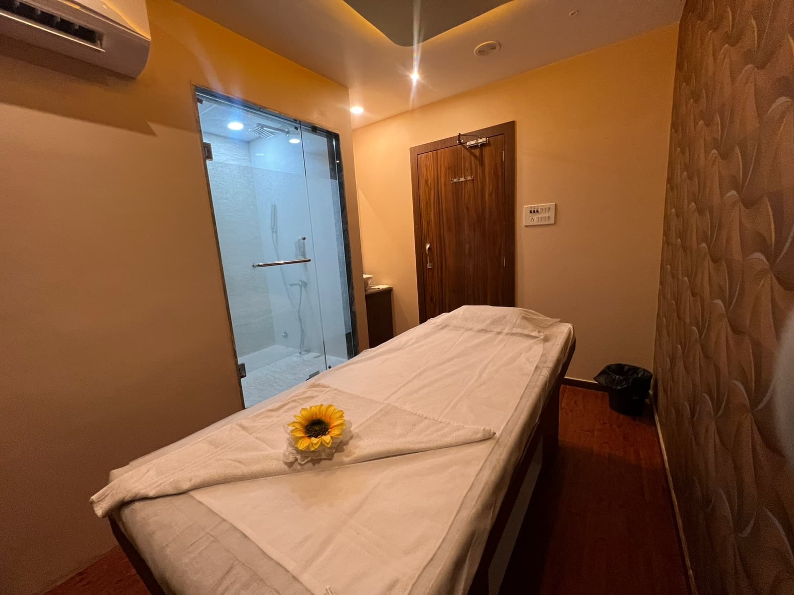 Female to Male Massage